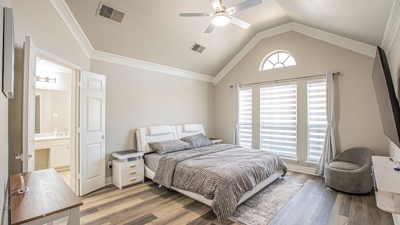 Photo of Bedroom in Valley Ranch