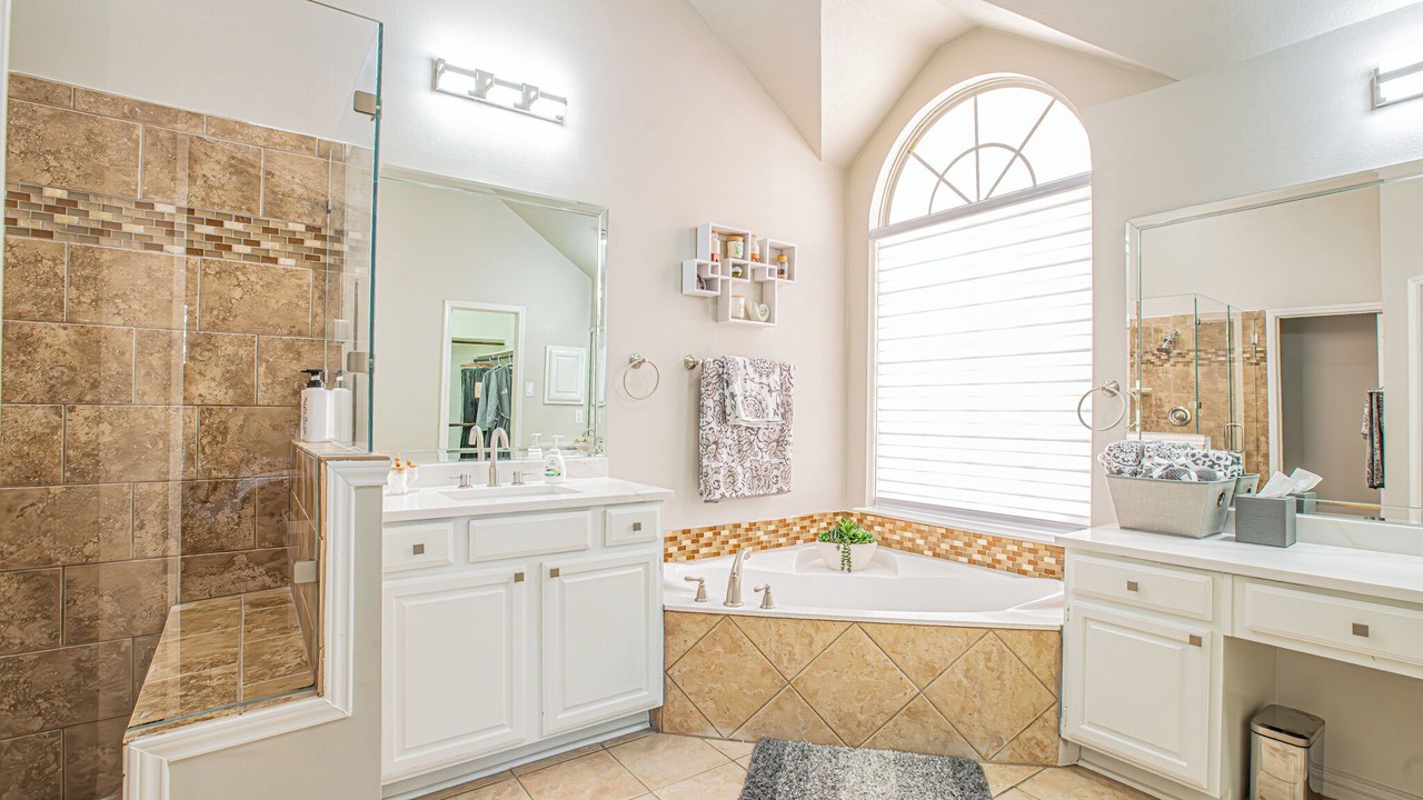 Photo of Bathroom in Valley Ranch