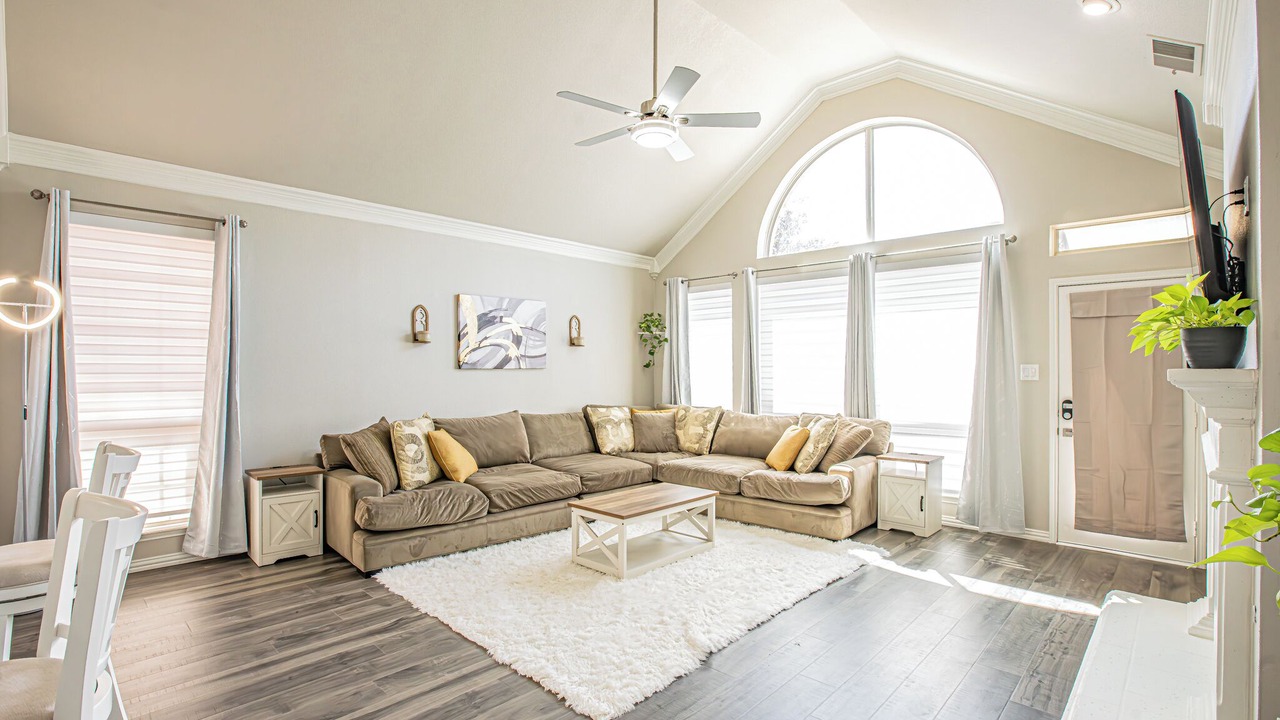 Photo of Livingroom in Valley Ranch