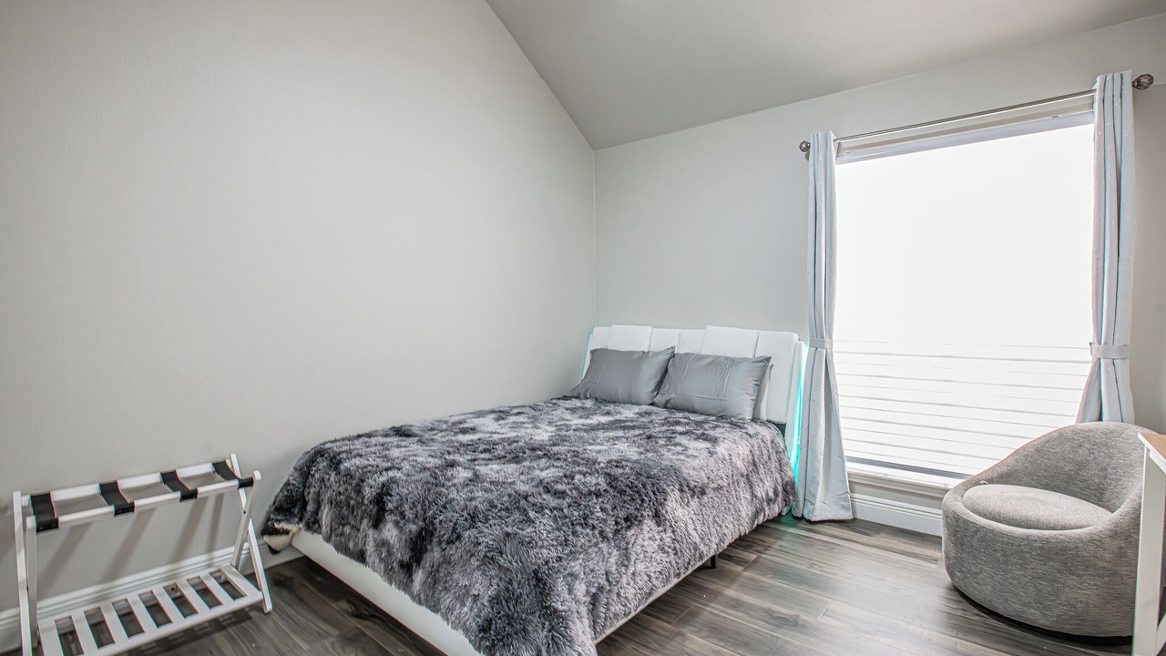 Photo of Bedroom in Valley Ranch