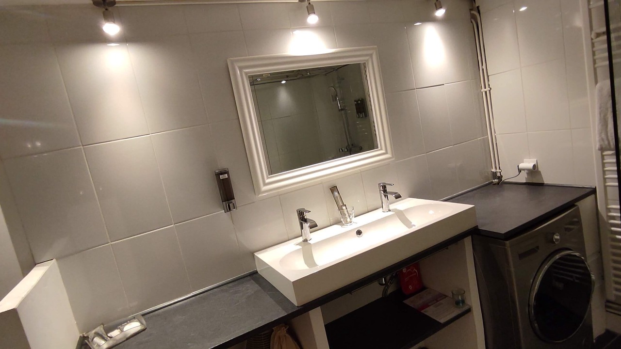 Photo of Bathroom in Lattes