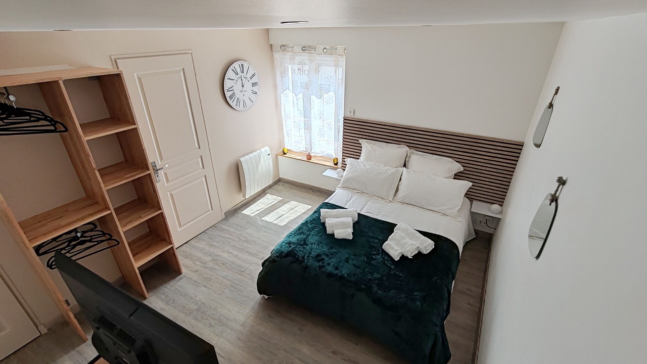 Photo of Bedroom in Saint-Pierre - Rene II - Bonsecours