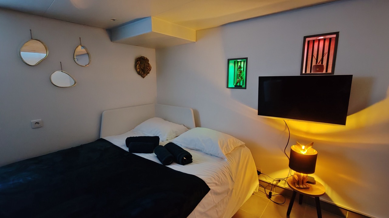 Photo of Bedroom in Saint-Pierre - Rene II - Bonsecours