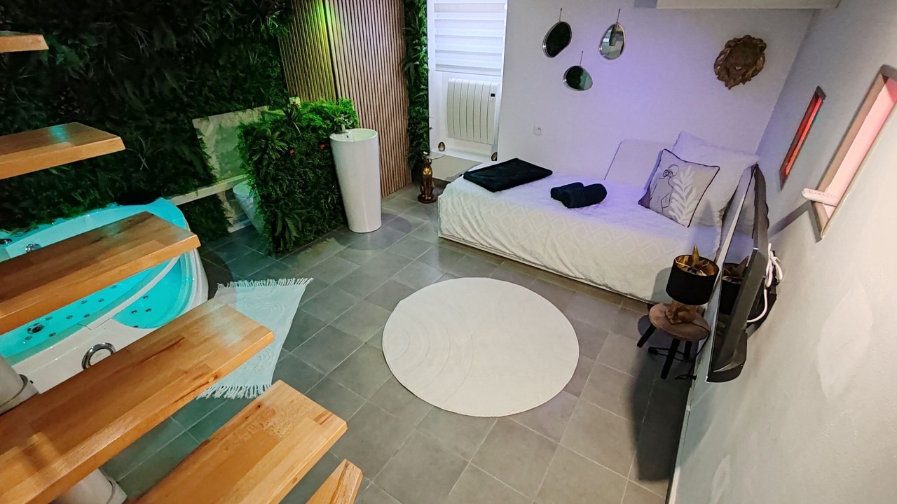 Photo of Bedroom in Saint-Pierre - Rene II - Bonsecours