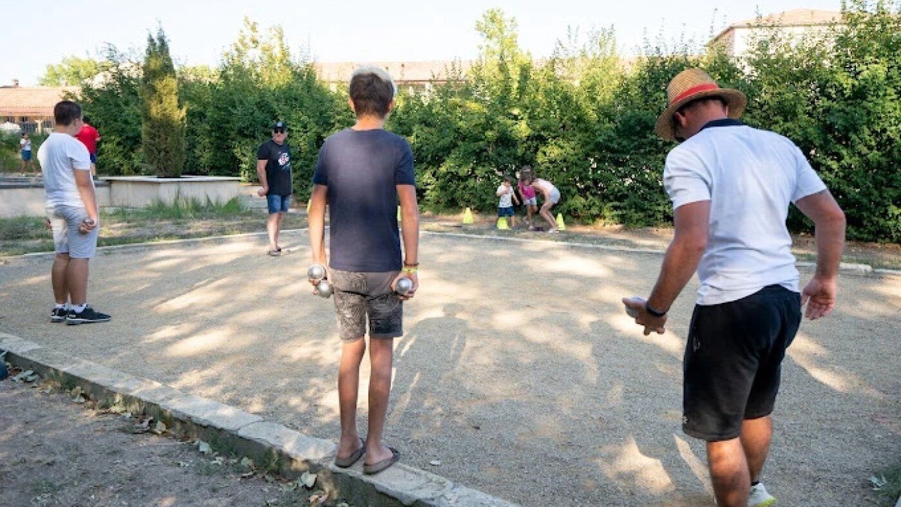 Photo of Others in Azille