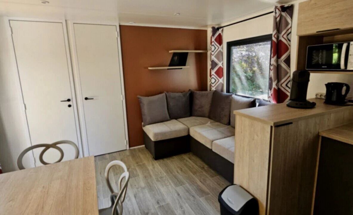 Photo of Livingroom in Charlieu