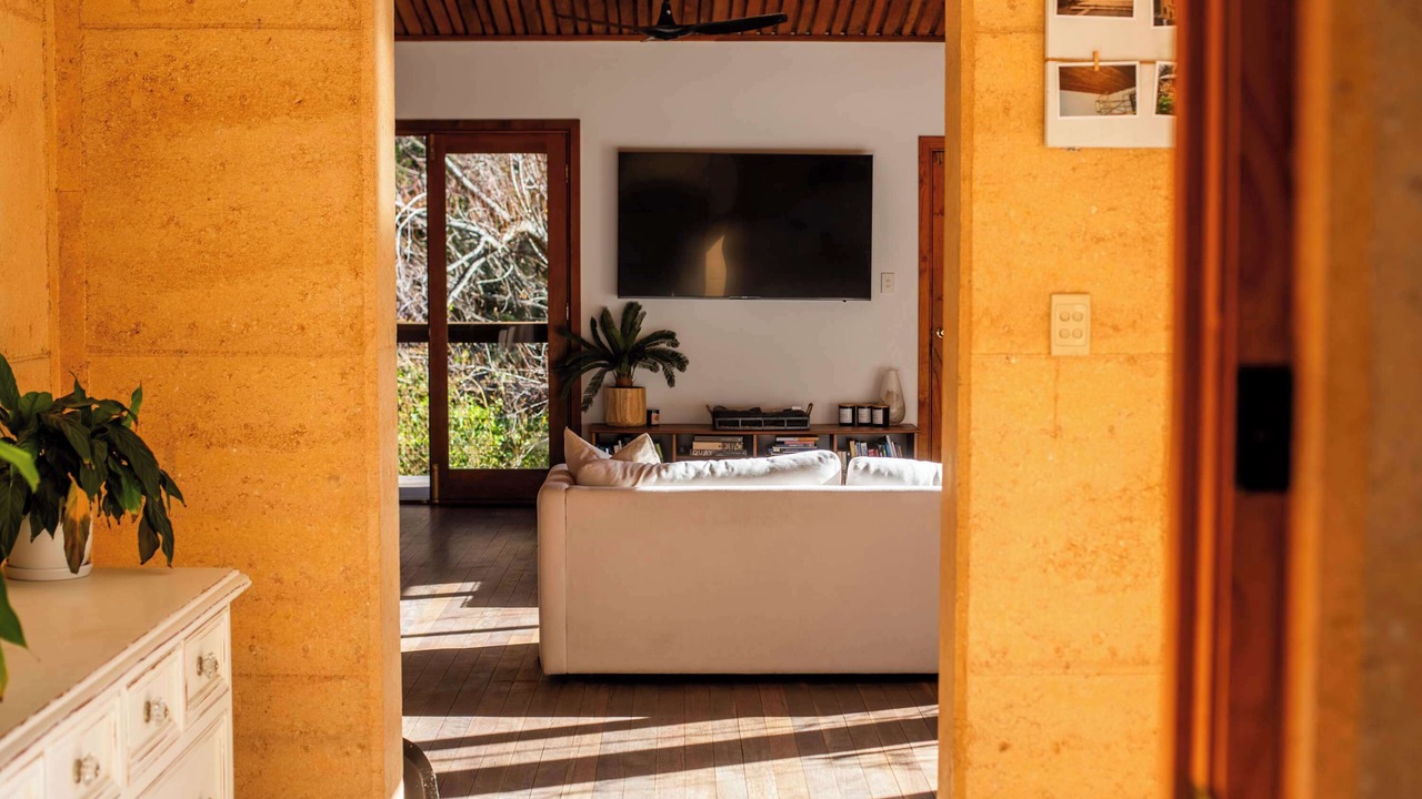 Photo of Livingroom in Stirling