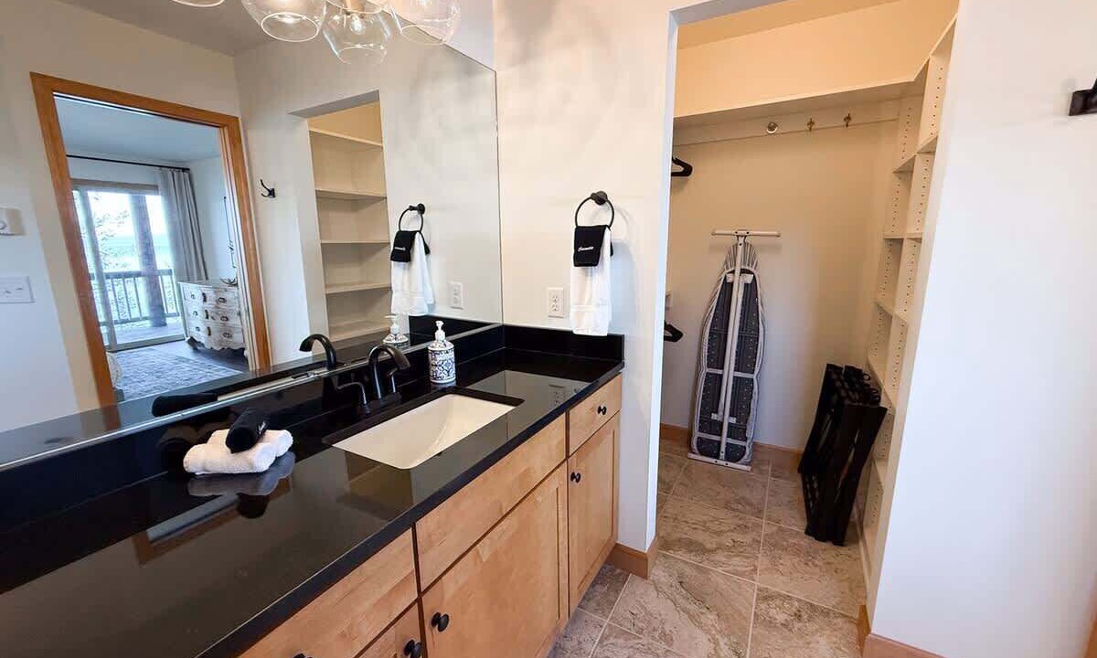 Photo of Bathroom in Finley Point