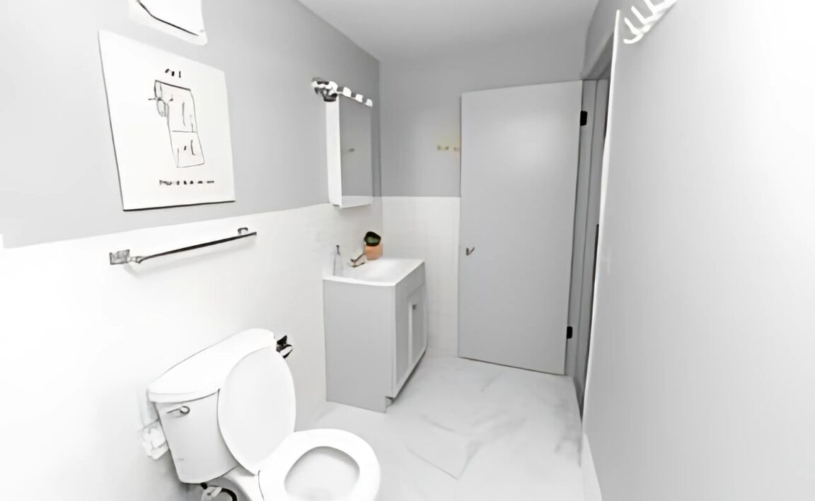 Photo of Bathroom in West Ridge