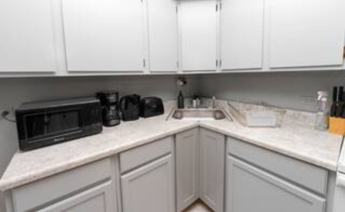 Photo of Kitchen in West Ridge