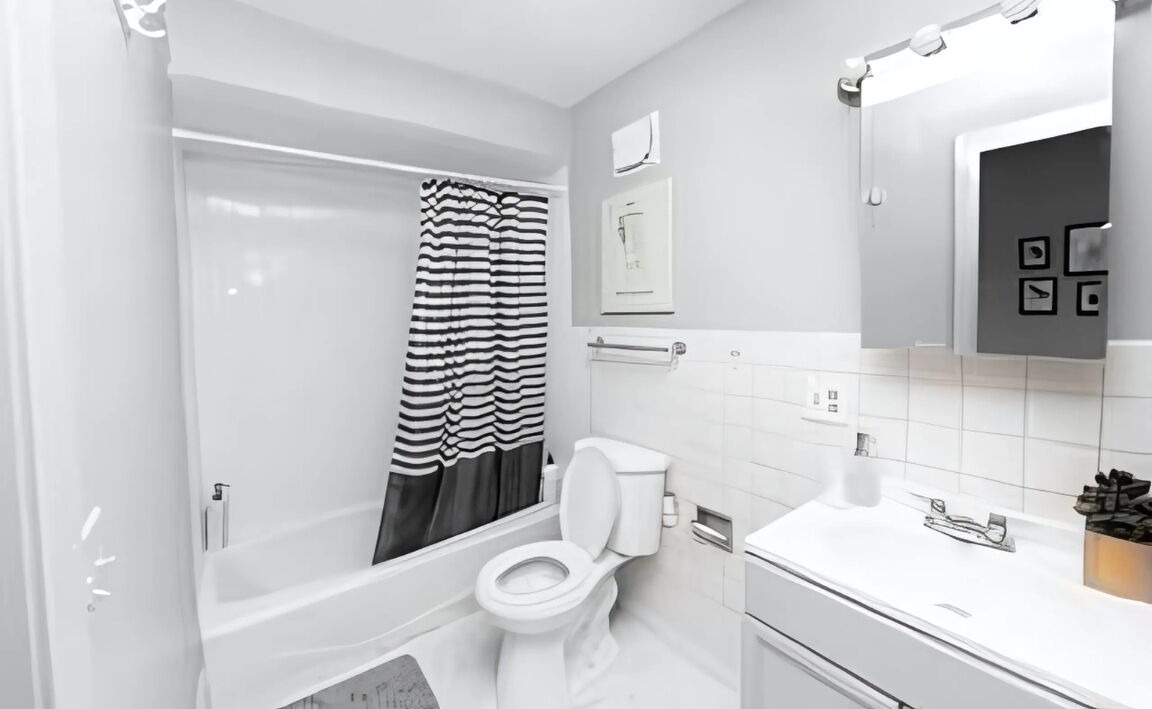 Photo of Bathroom in West Ridge