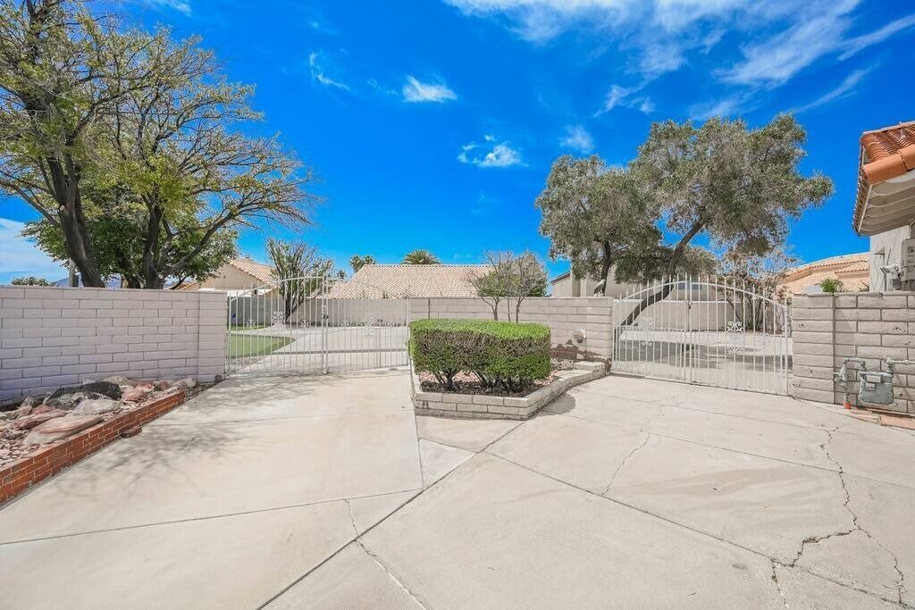 Photo of Others in Green Valley North