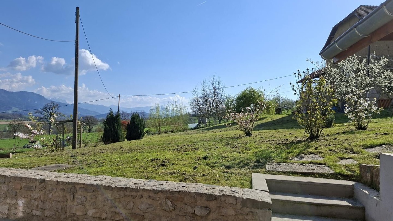 Photo of Outdoor in Ayn