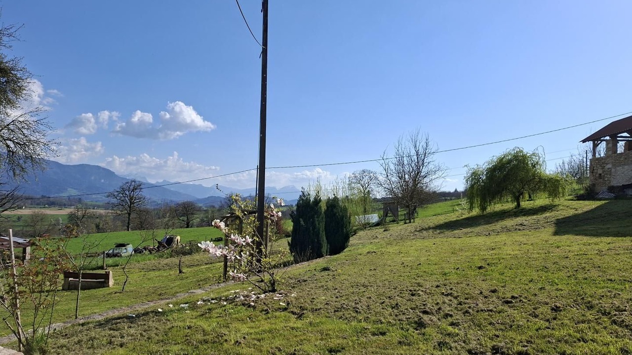 Photo of Outdoor in Ayn