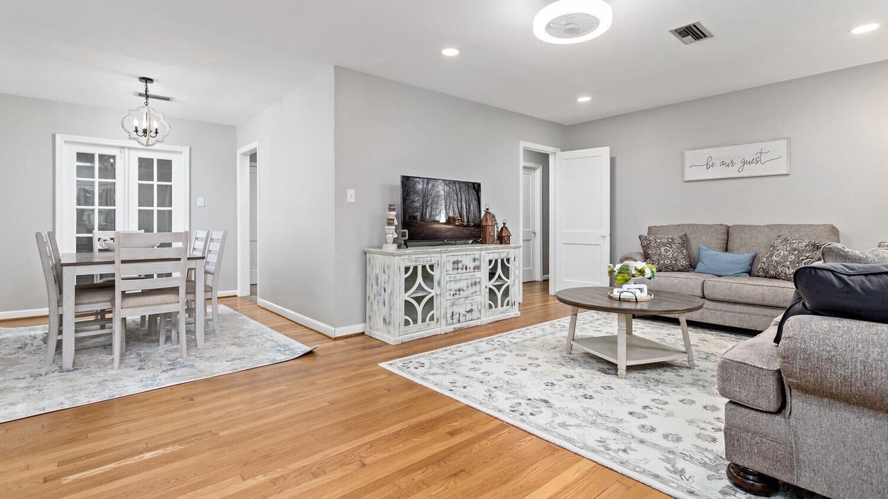 Photo of Livingroom in Beaumont