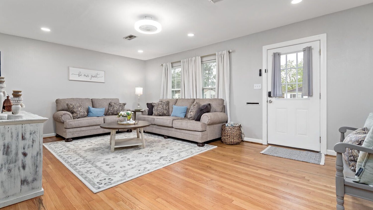 Photo of Livingroom in Beaumont