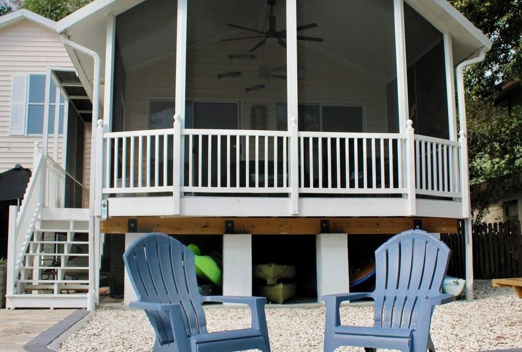 Photo of Patio Balcony in Weeki Wachee Gardens