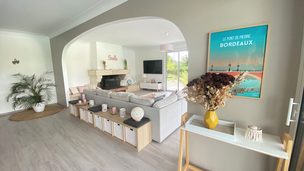 Photo of Livingroom in Le Pian-Medoc