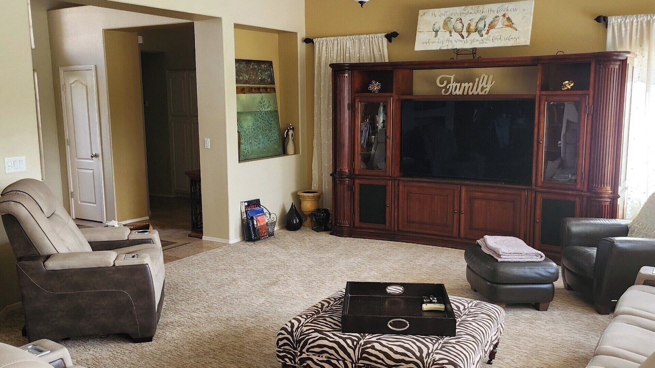 Photo of Livingroom in Ocotillo