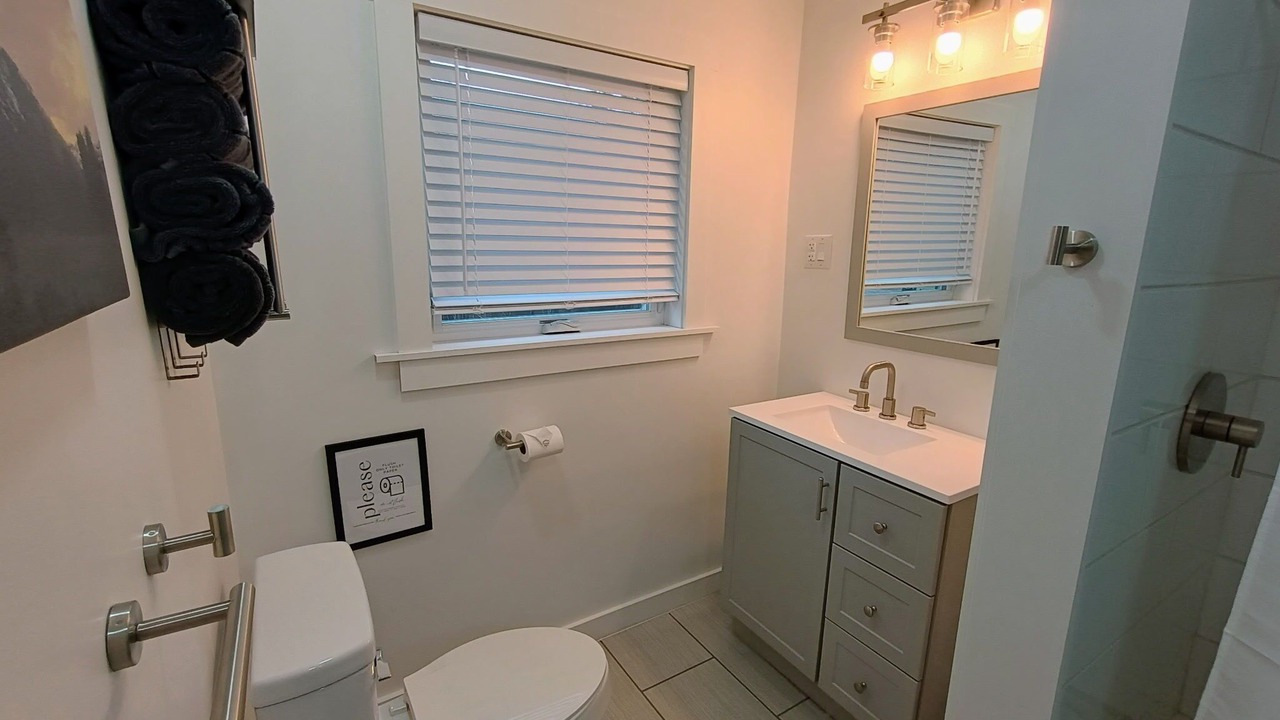 Photo of Bathroom in Gaines