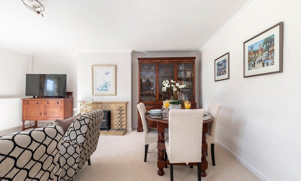 Photo of Livingroom in Cheltenham