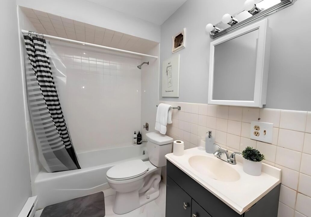 Photo of Bathroom in West Ridge