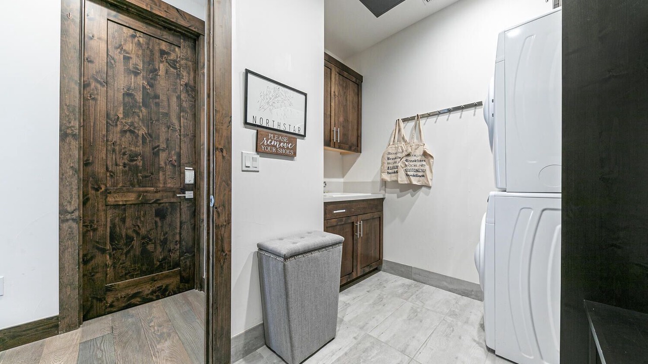 Photo of Bedroom in Ponderosa Palisades