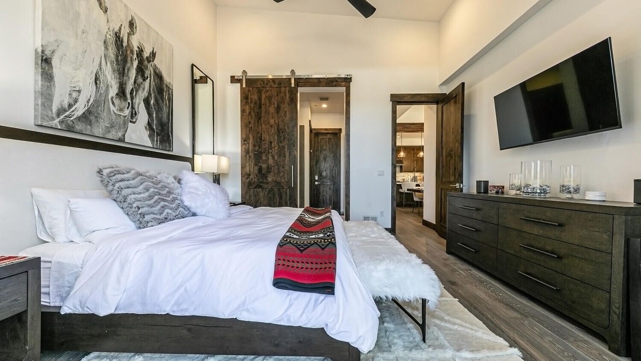 Photo of Bedroom in Ponderosa Palisades
