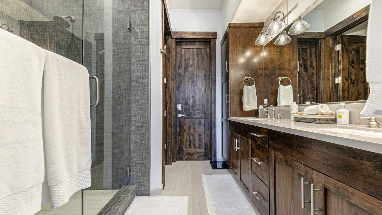 Photo of Bathroom in Ponderosa Palisades