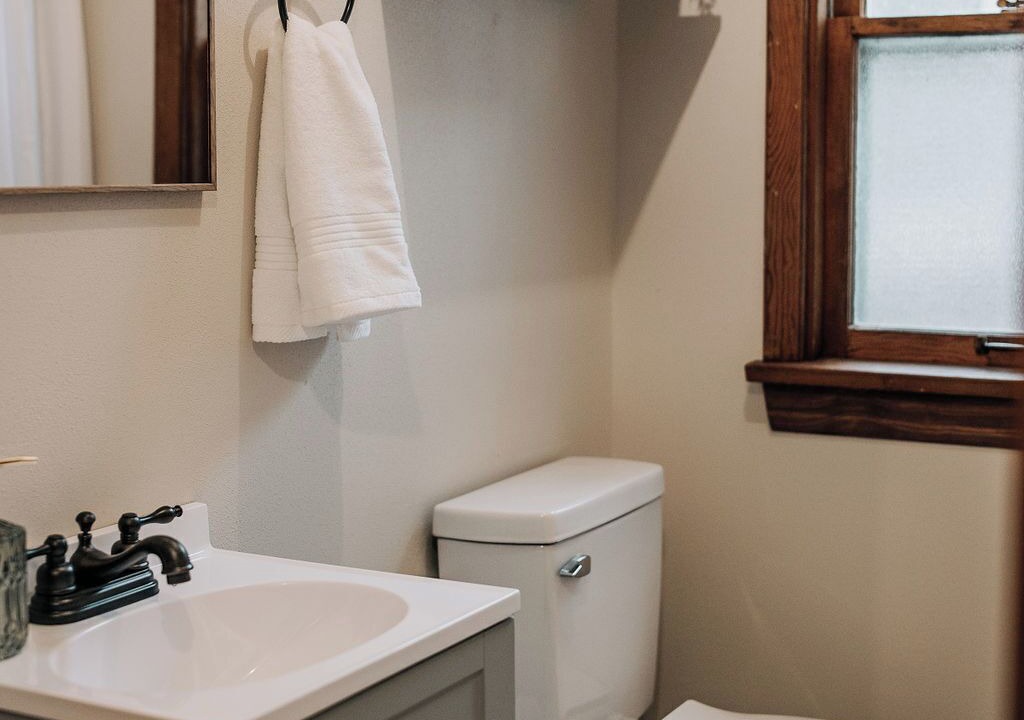 Photo of Others in Hermann