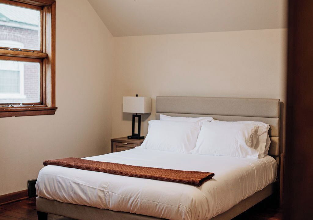 Photo of Others in Hermann