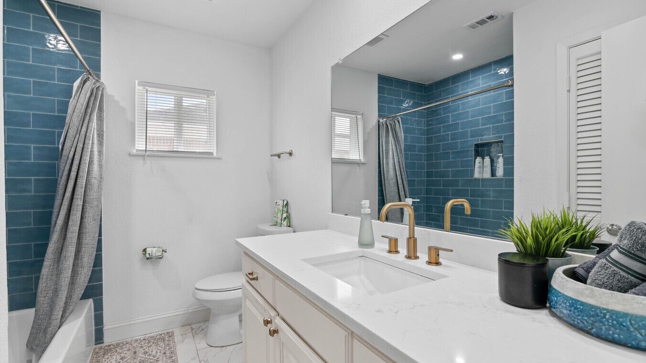 Photo of Bathroom in Haltom City