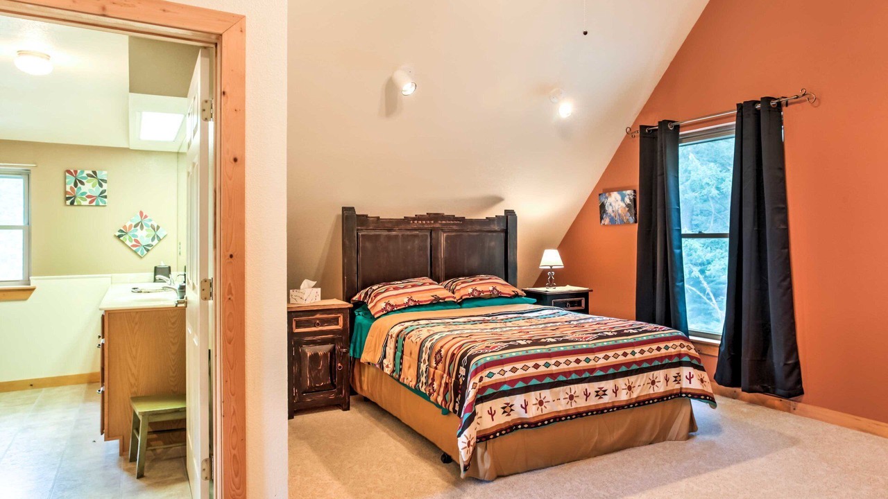 Photo of Bedroom in Cloudcroft