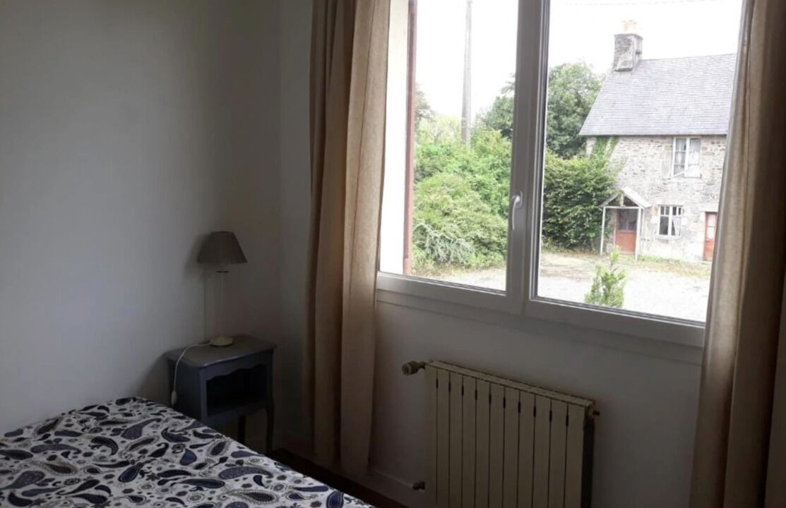 Photo of Bedroom in Villedieu-les-Poeles