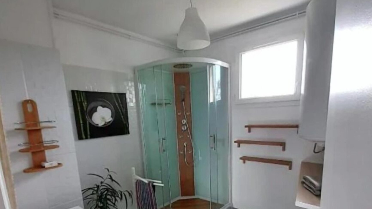 Photo of Bathroom in Villedieu-les-Poeles