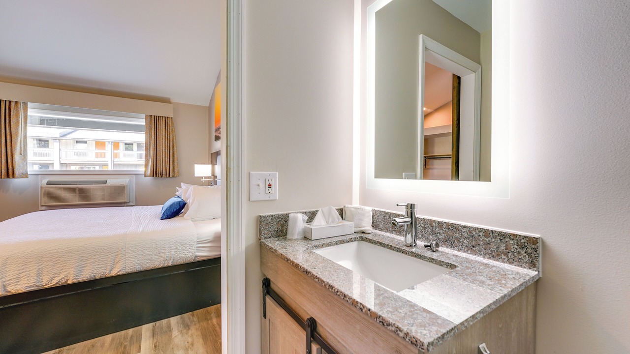 Photo of Bathroom in Port Huron