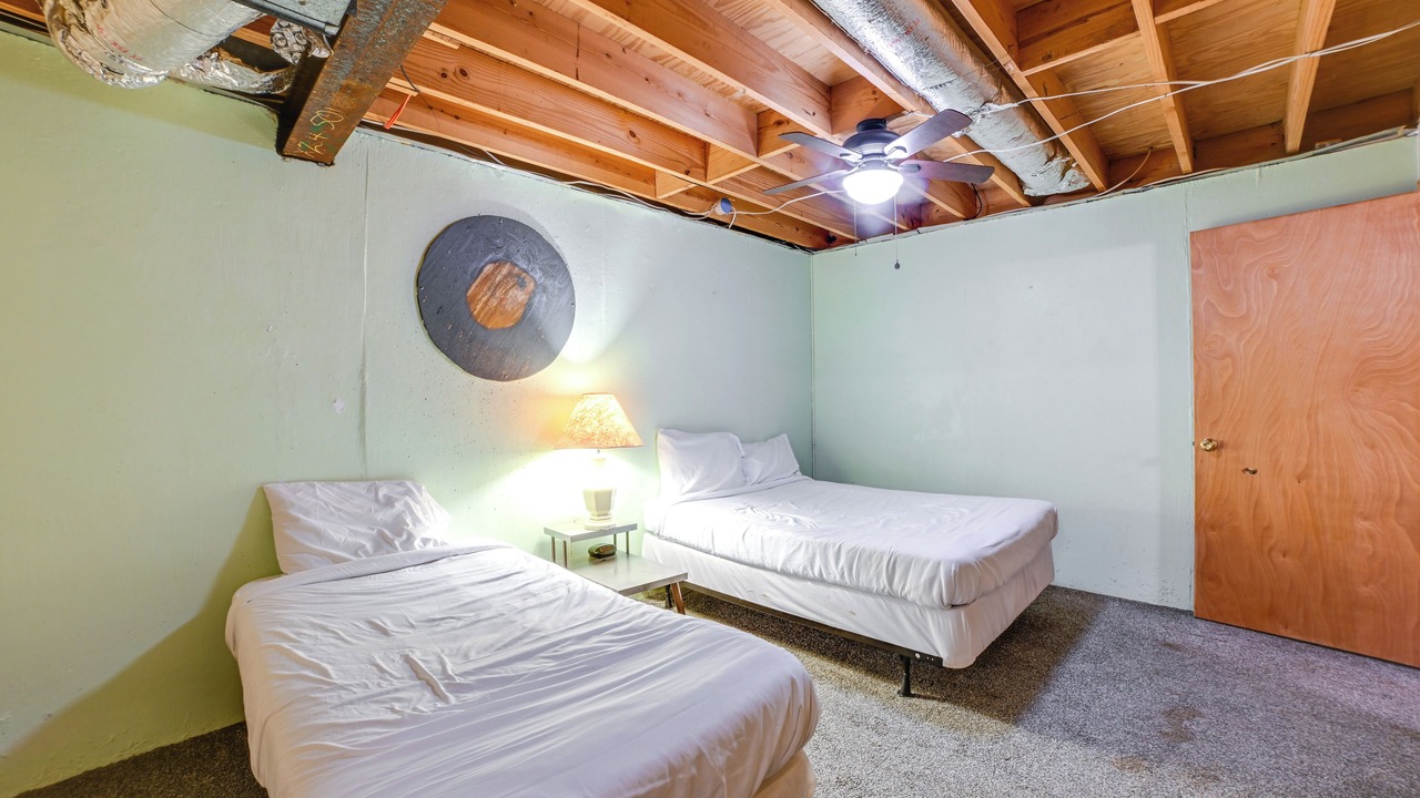 Photo of Bedroom in Springville