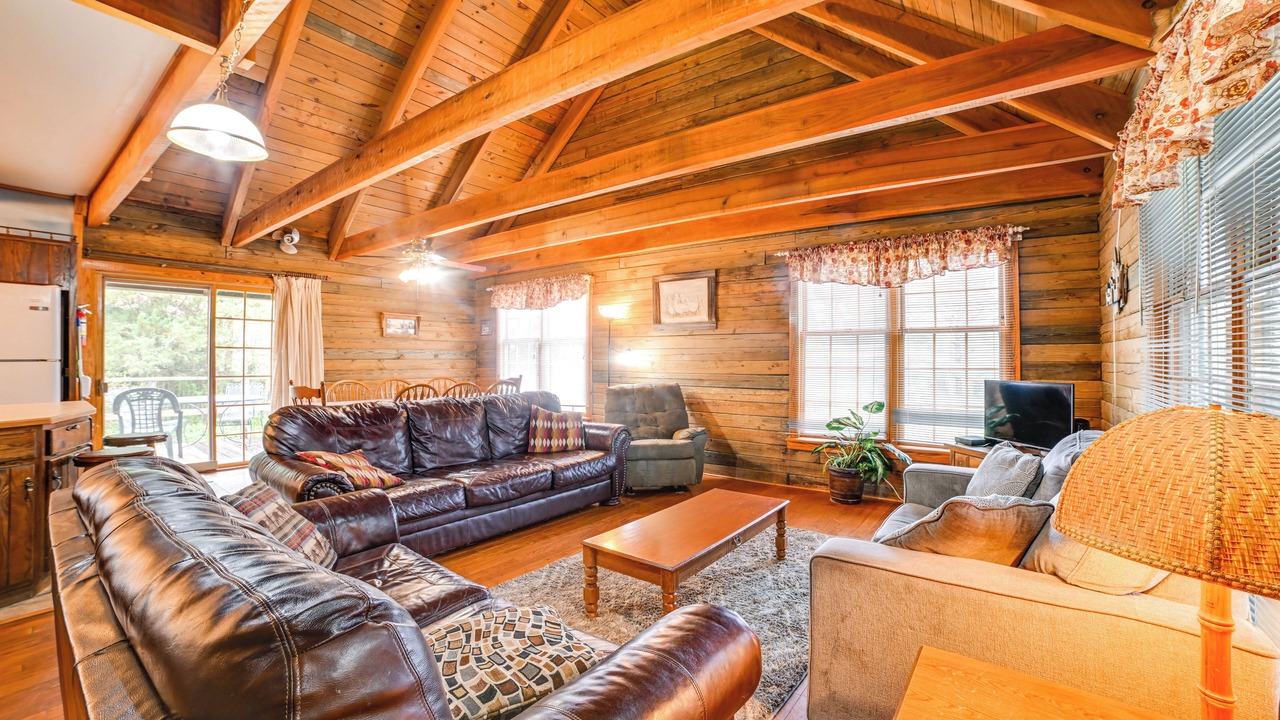 Photo of Bedroom in Springville