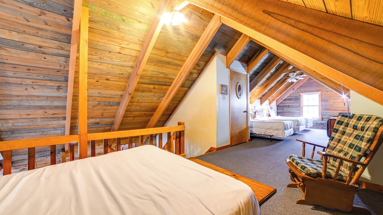 Photo of Bedroom in Springville