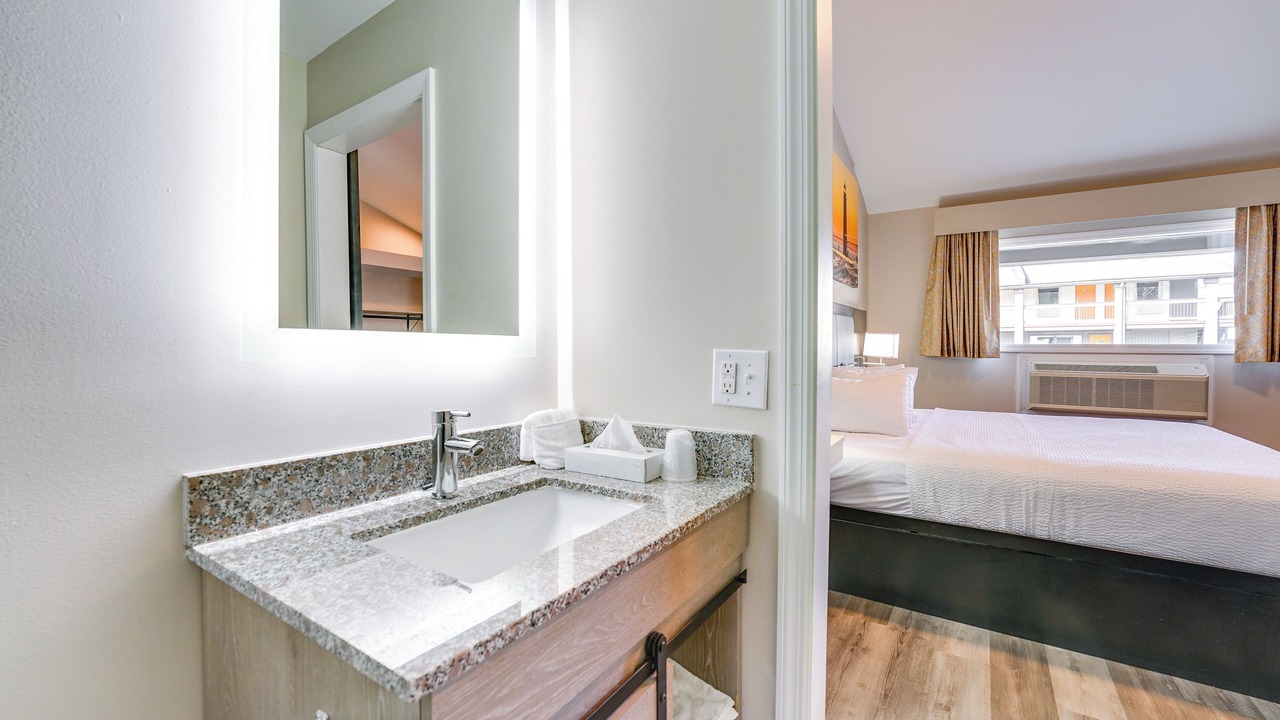 Photo of Bathroom in Port Huron