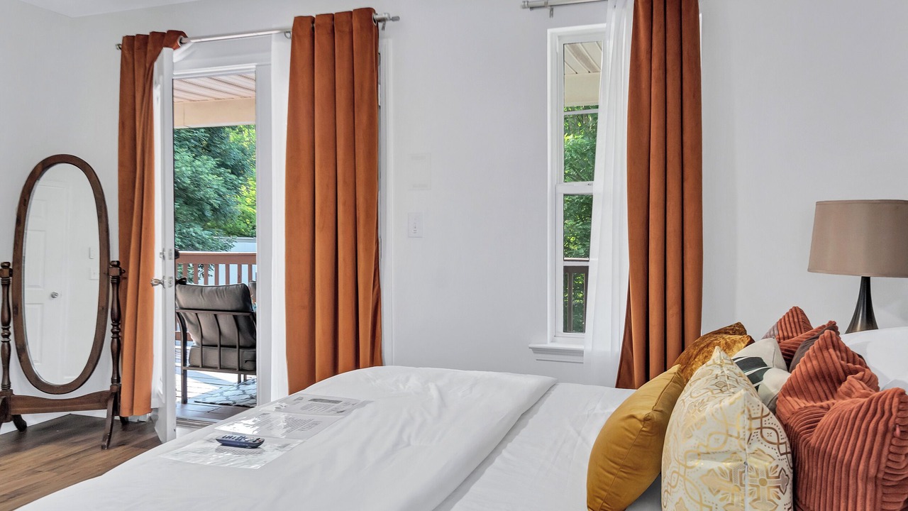 Photo of Bedroom in Collier Heights