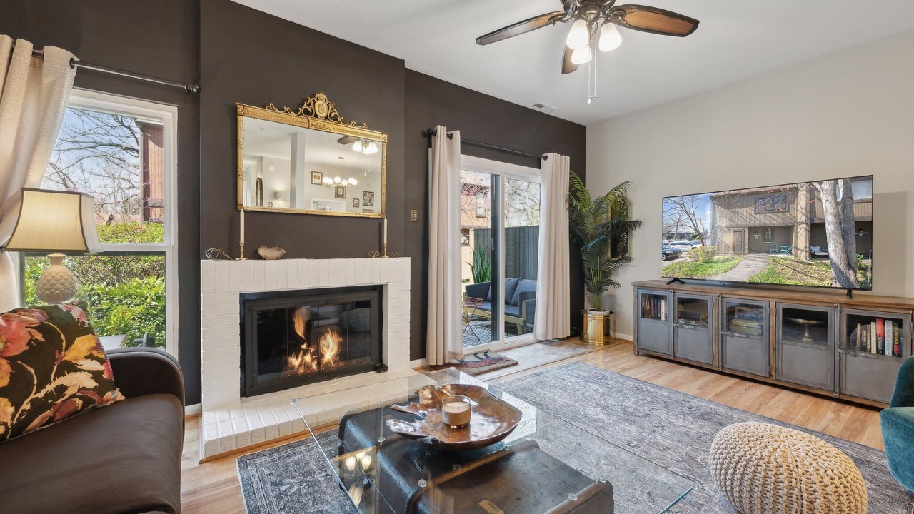 Photo of Livingroom in North Chesterfield