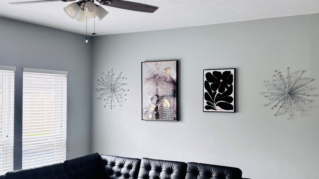 Photo of Livingroom in Heritage Park