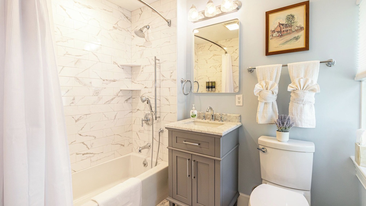 Photo of Bathroom in Gettysburg
