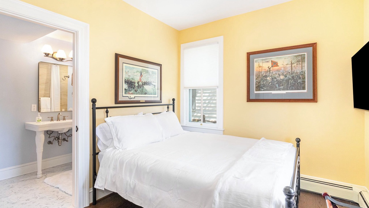 Photo of Bedroom in Gettysburg
