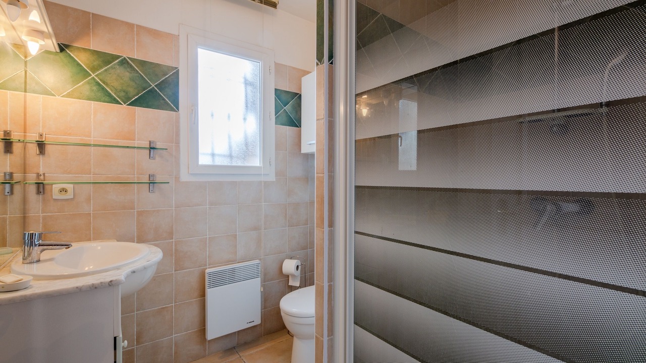 Photo of Bathroom in Le Thoronet