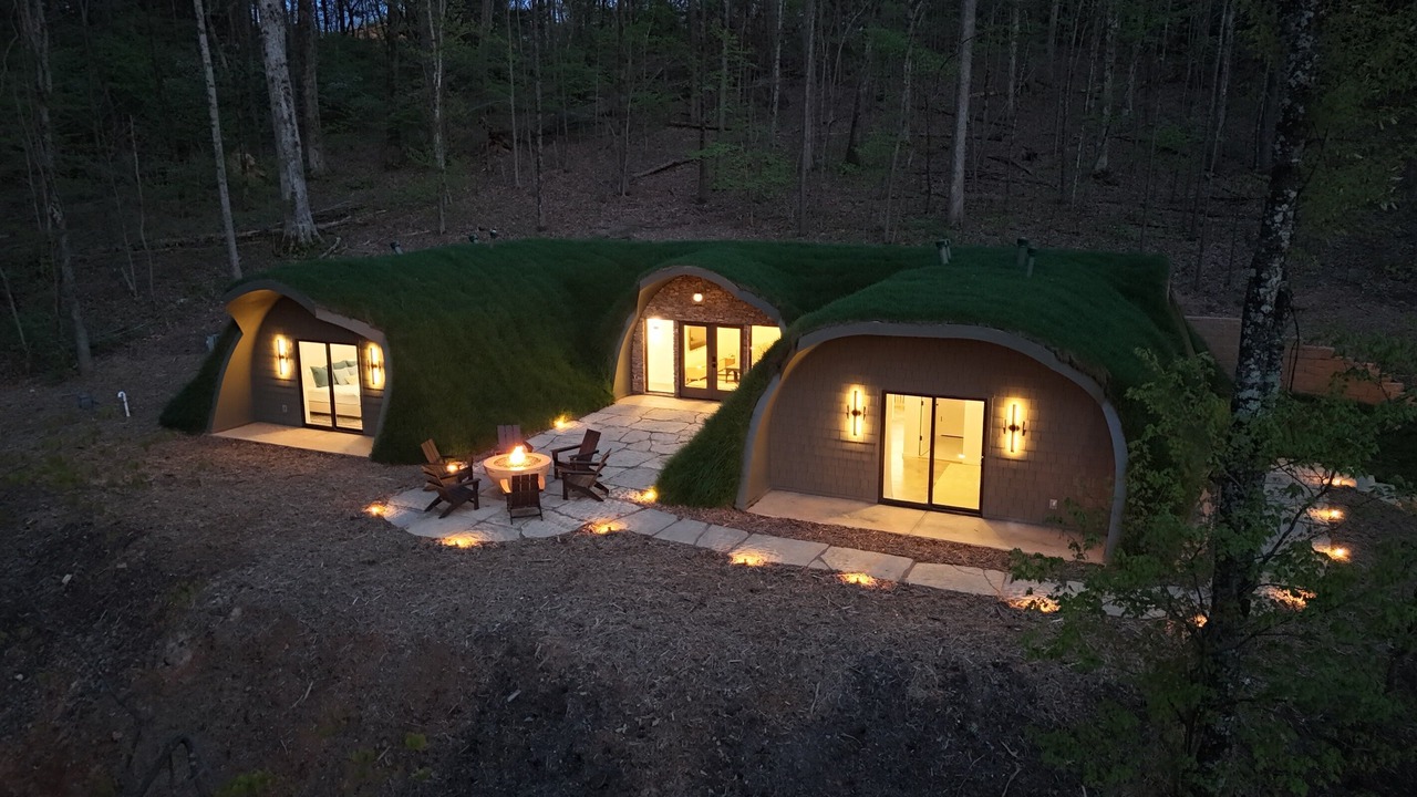 Photo of Outdoor in Ashley Oaks