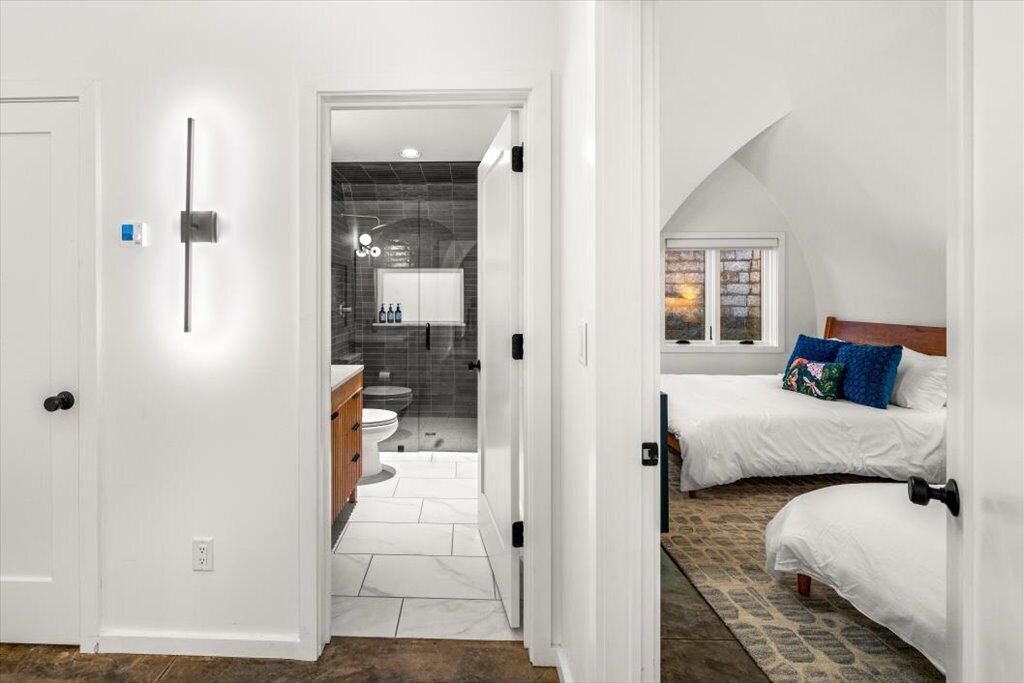 Photo of Bathroom in Ashley Oaks