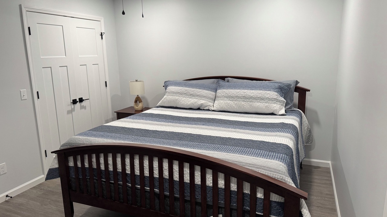 Photo of Bedroom in Benton