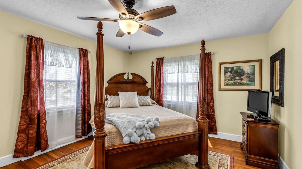 Photo of Bedroom in Greensboro